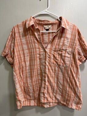 Universal Thread Peach and White Striped Button-Up Top
